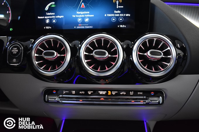 MERCEDES-BENZ GLA 200 d Automatic Sport Plus